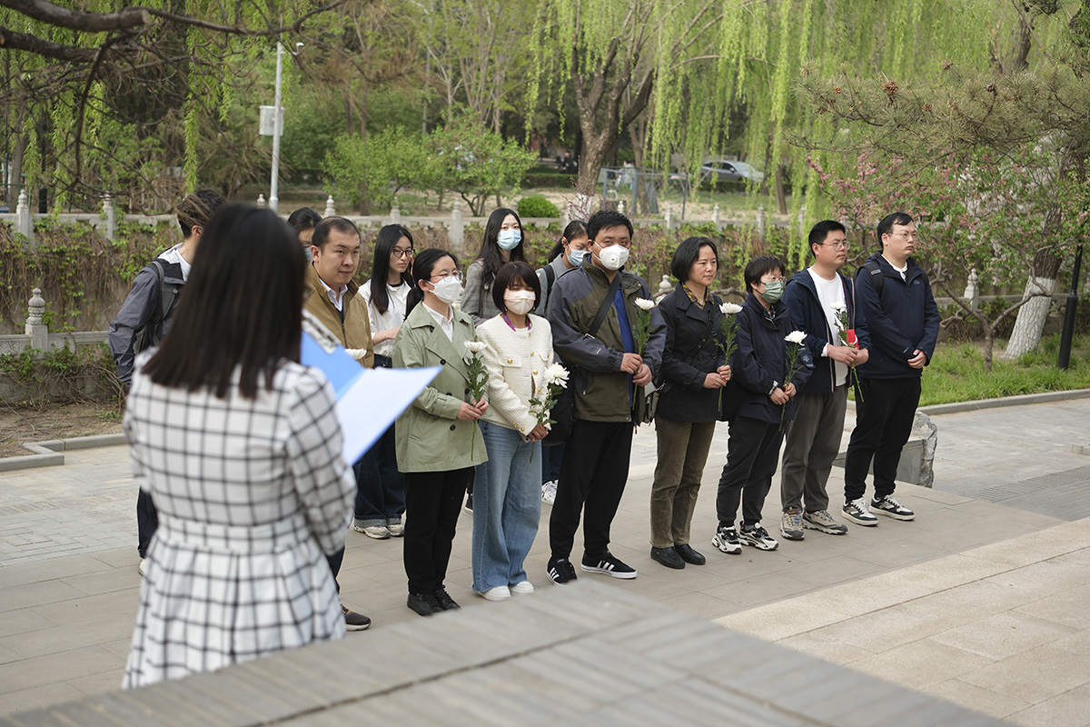 主题教育党日|师生共建:“全面落实从严治党,追寻清华红色印记”