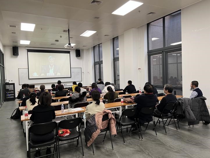 科学史系党支部参加全校党员集中培训并组织集中讨论