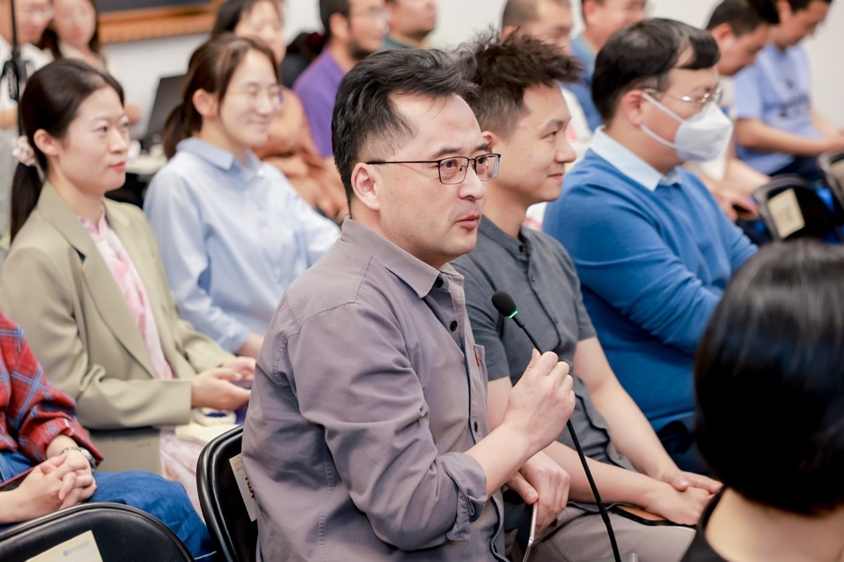 清华大学科学史系七周年庆暨萨顿诞辰140周年·柯瓦雷逝世60周年·竺可桢逝世50周年纪念论坛顺利举行